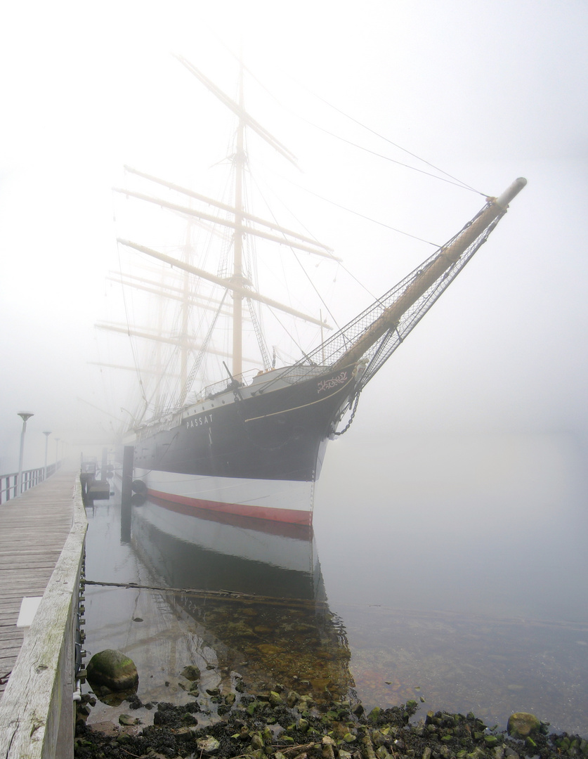 Die Passat im Nebel