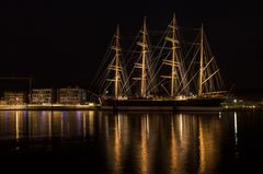 Die Passat in Travemünde vor der neuen Waterfront