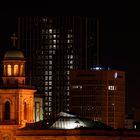 Die Paulskirche vor der Frankfurter Hochhauskulisse