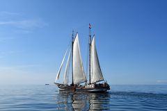 Die "Pegasus" auf der Ostsee vor Warnemünde