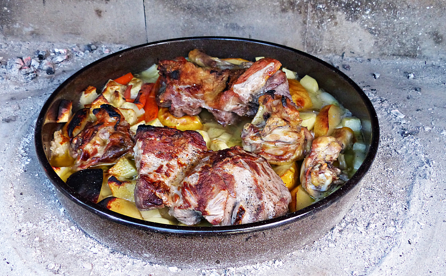 Die Peka das Nationalgericht in Kroatien Foto & Bild architektur