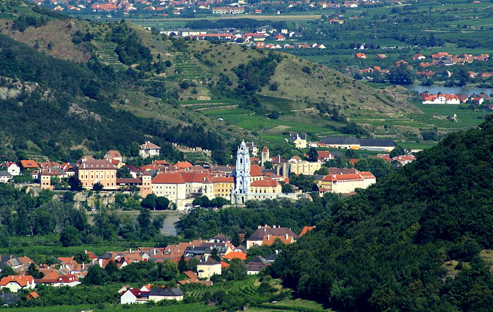 . . „die Perle der Wachau“. .