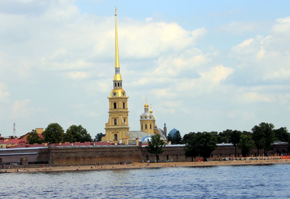 Die Peter-Paulfestung am Neva in St. Petersburg