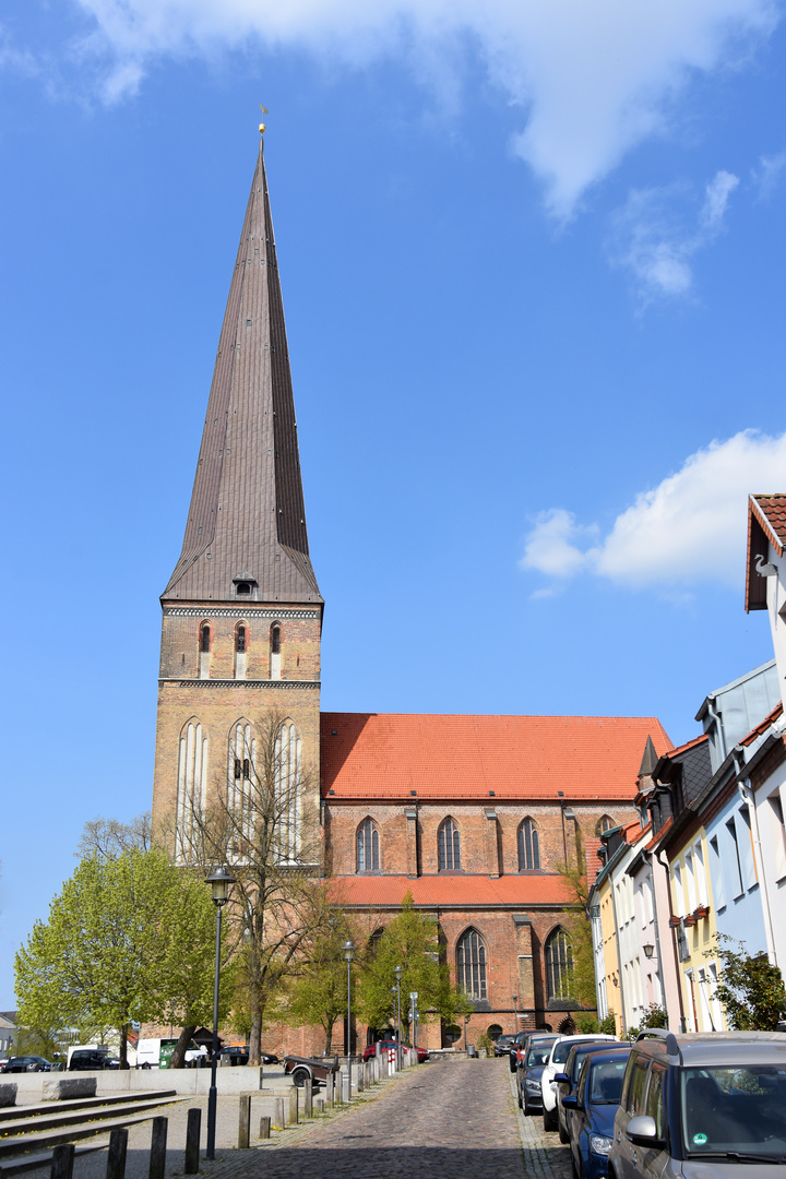 Die Petrikirche in der Altstadt von Rostock