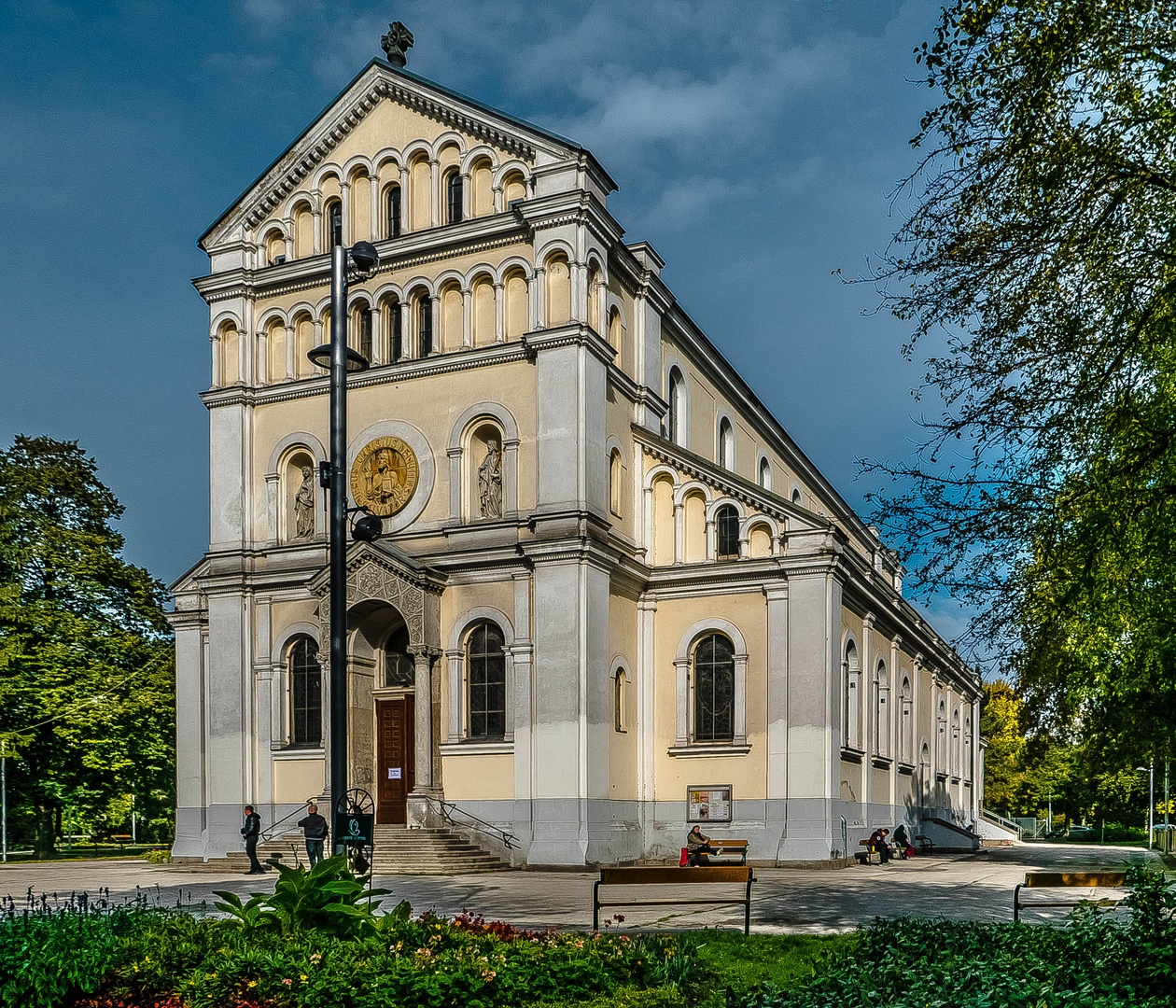 Die Pfarrkirche Kaisermühlen