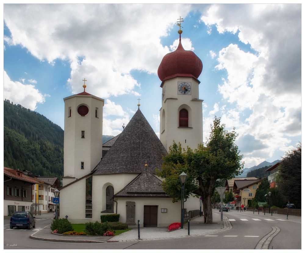 Die Pfarrkirche Mariahilf... 