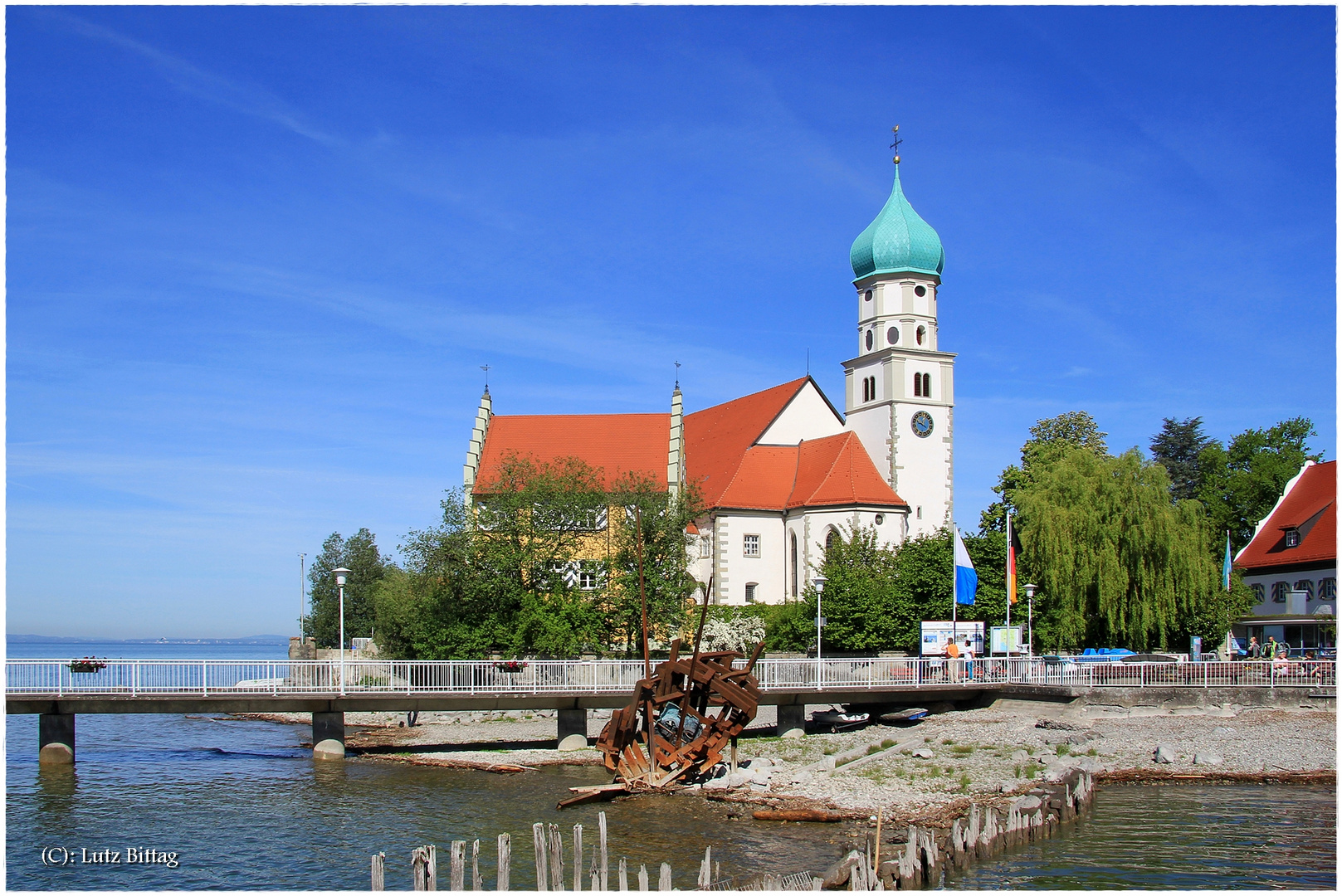 Die Pfarrkirche St. Georg von Wasserburg am Bodensee Foto ...