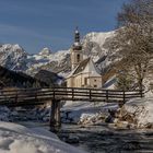 Die Pfarrkirche St. Sebastian im Bergsteigerdorf Ramsau