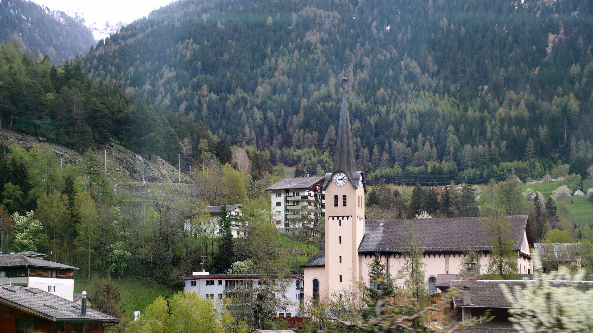 Die Pfarrkirche von Fiesch