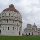 Die Piazza Miracoli in Pisa