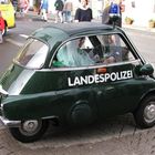 Die Polizei, dein Freund und Helfer!