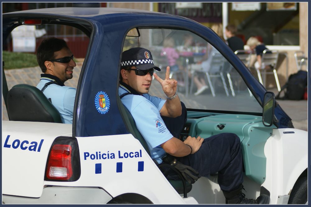 Die Polizei, dein Freund und Helfer