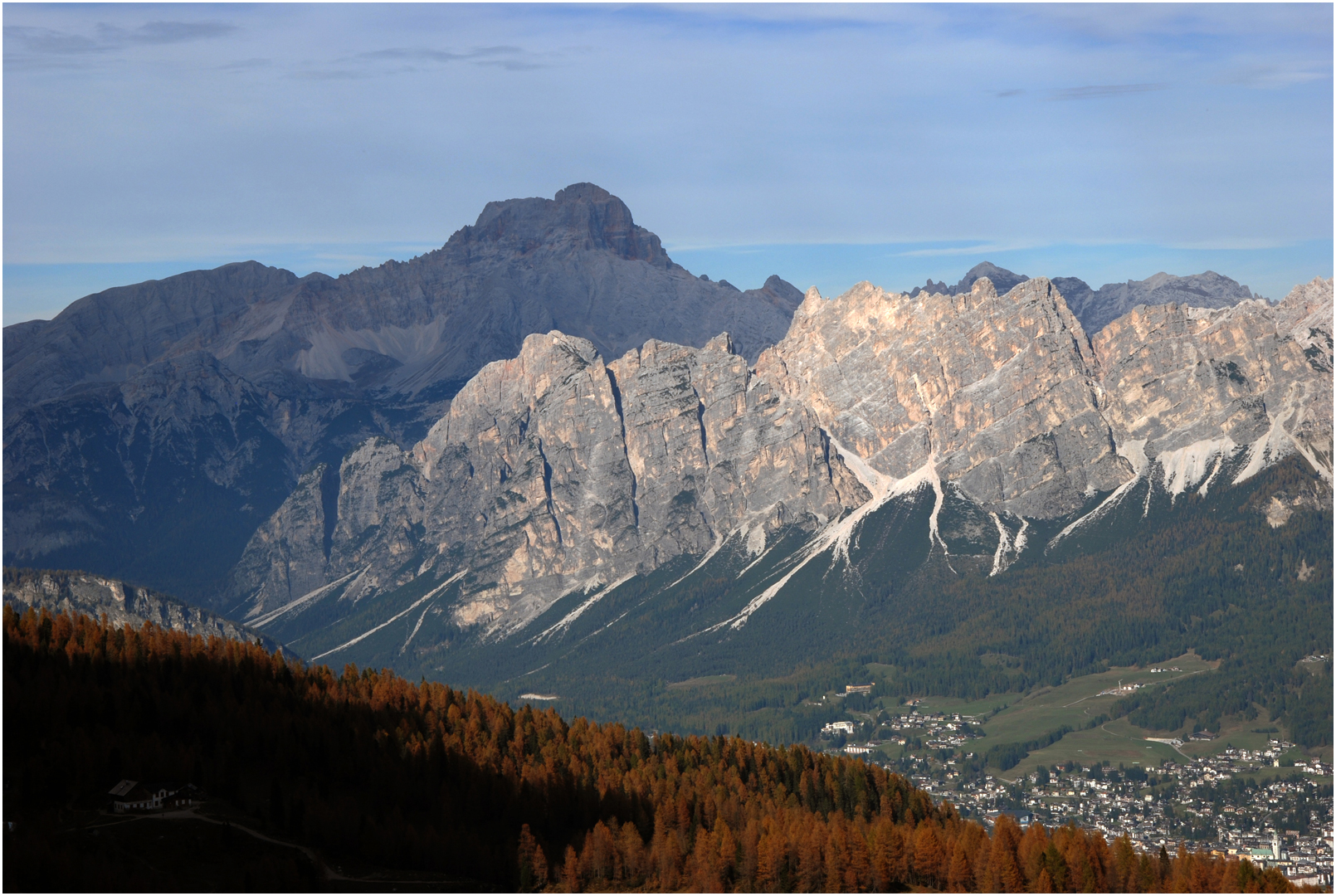 Die Pomagagnon-Gruppe über Cortina d'Ampezzo