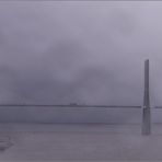Die Ponte Vasco da Gama bei Nebel und Regen ohne Fogi
