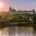 Die Prager Burg am 5. September 2022 abends um 18:37 Uhr