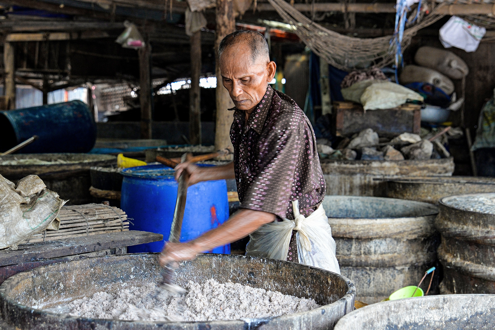 Die Prahok-Fabrik 06