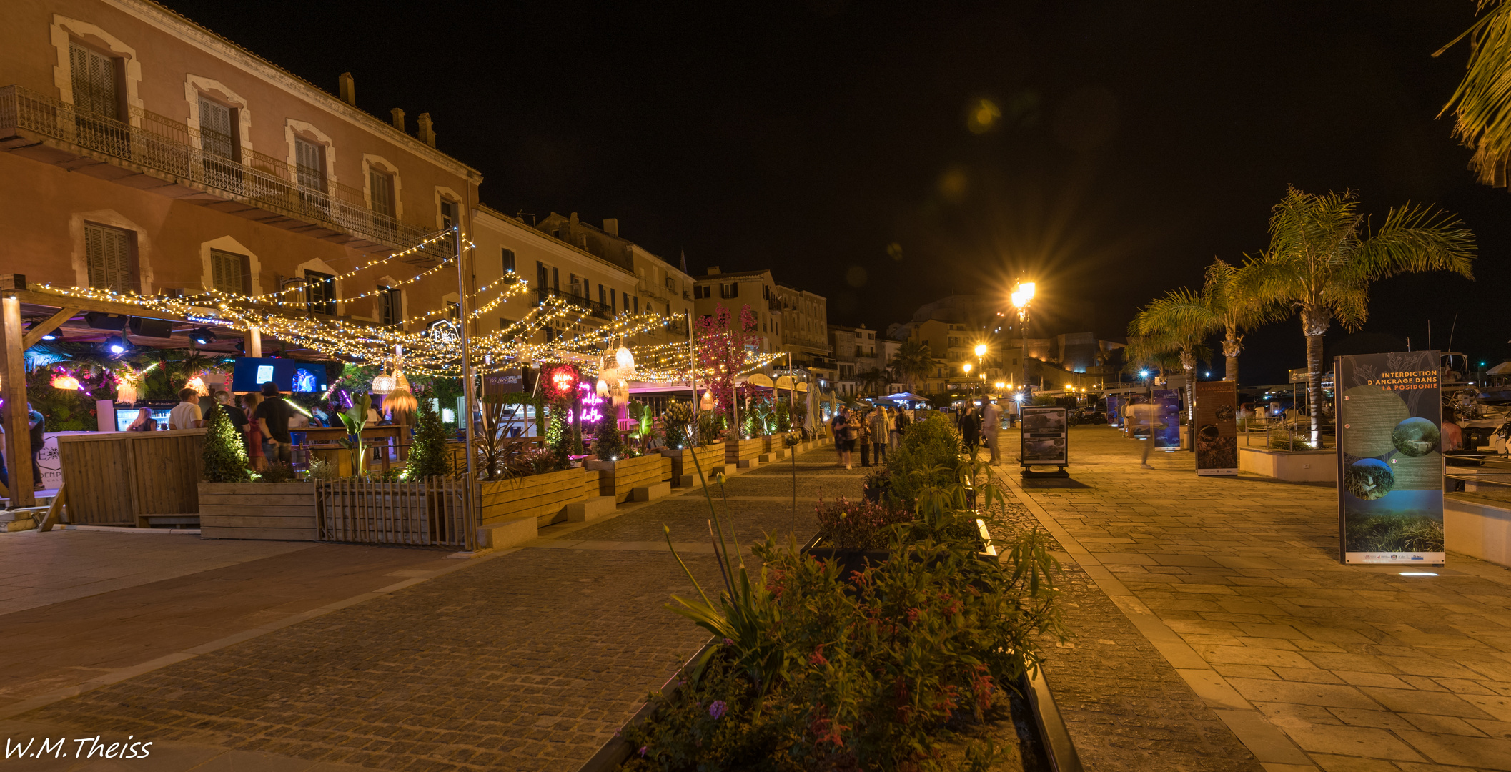 Die Promenade bei Nacht