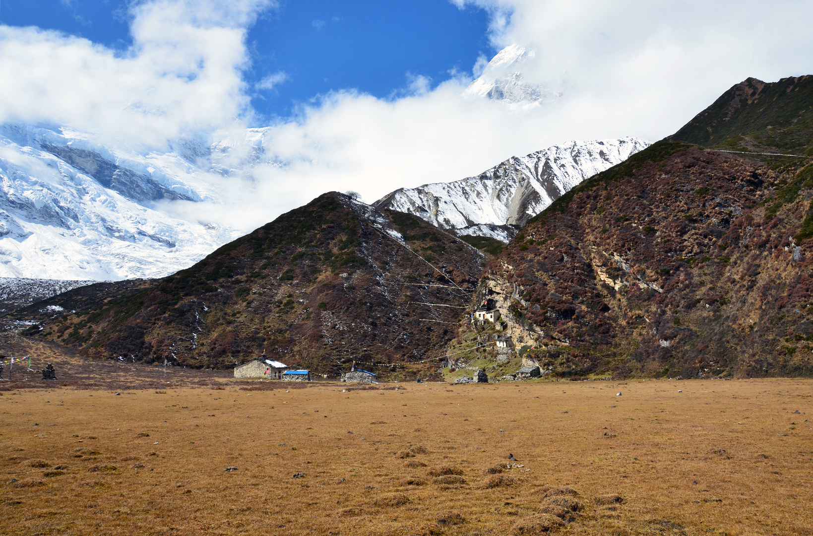 Die Pungyen Gompa nahe des Manaslu auf 4060 m Höhe (1)