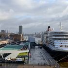 Die Queen Elizabeth im Hamburger Hafen