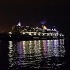 Die Queen Mary 2 ...