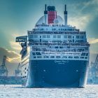 Die Queen Mary dreht ab