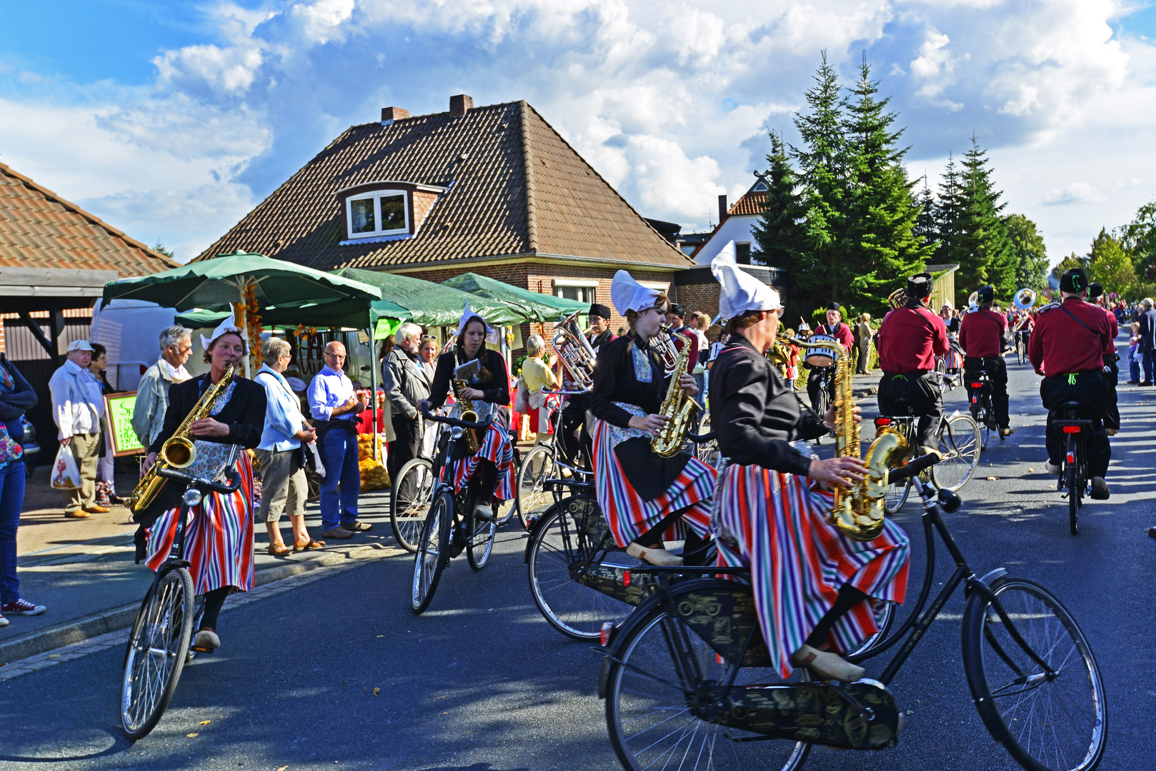 Die Rad fahrende Musik Kapelle aus den Niederlanden