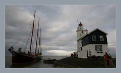 Die Radboud am Leuchtturm von Marken, Ijsselmeer