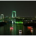 Die Rainbow Bridge in Odaiba, Tokyo