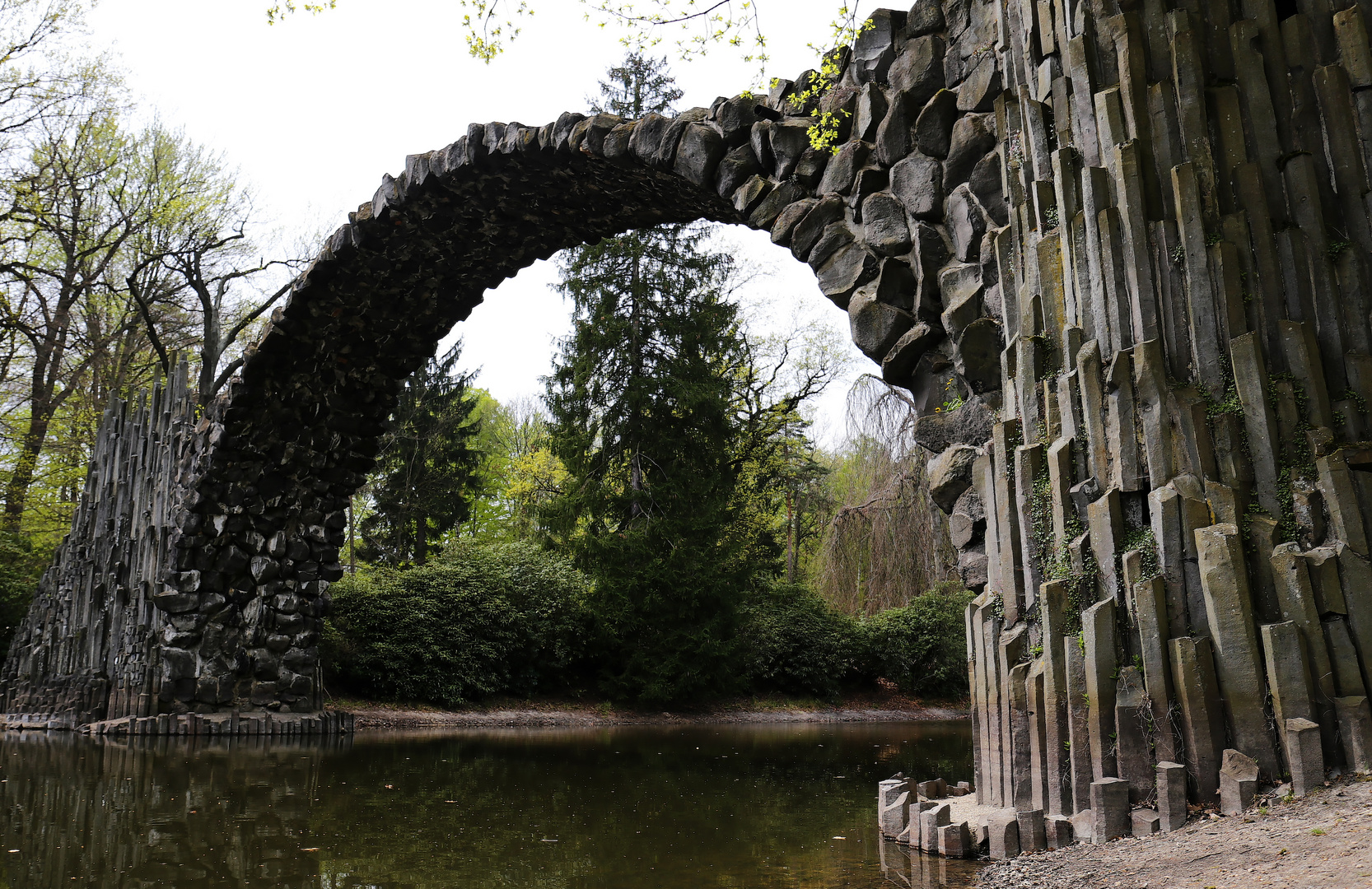 Die Rakotzbrücke im Kromlauer Park