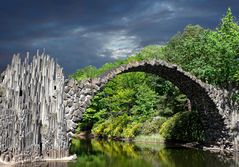 Die Rakotzbrücke im Kromlauer Park oder im Volksmund &quot;Teufelsbrücke&quot;