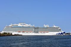 Die "Regal Princess" liegt in Warnemünde