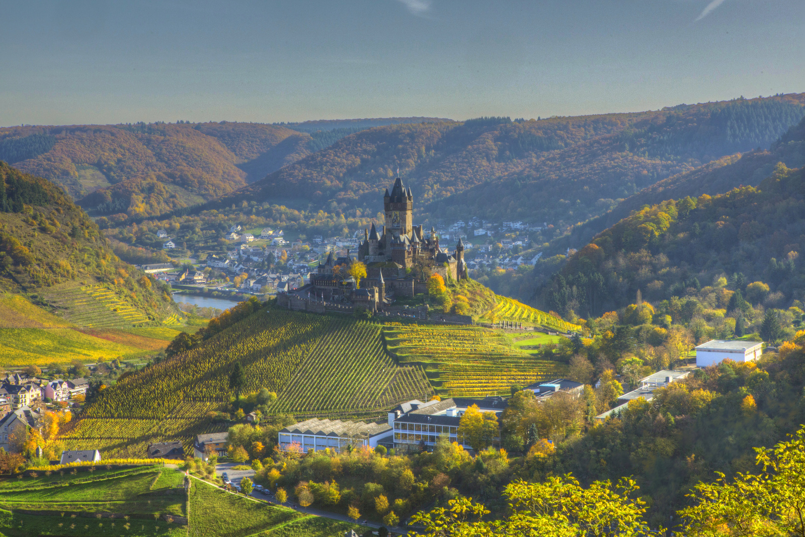 Die Reichsburg Cochem im Herbst Foto &amp; Bild | deutschland, europe ...