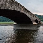 die renovierte Brücke die eigentlich unter Wasser stehet