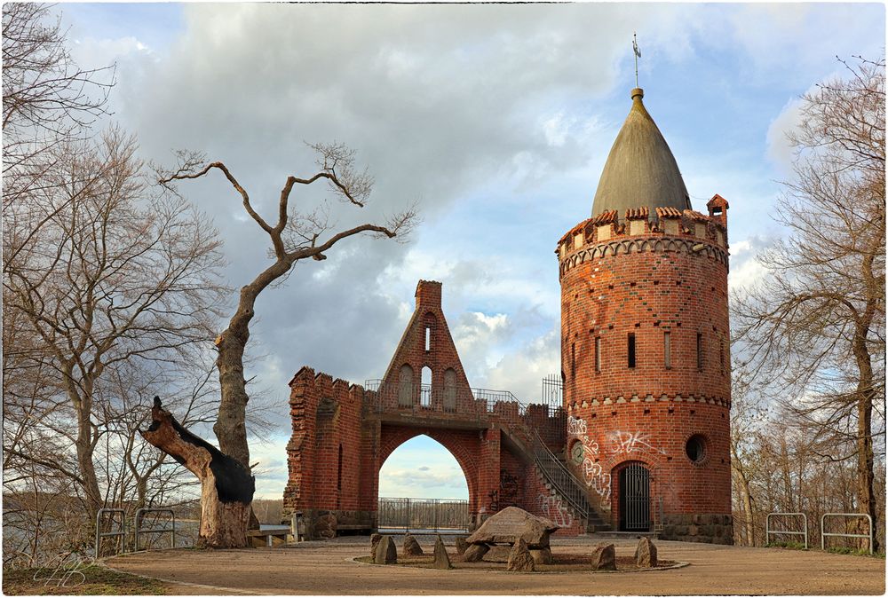 Die Reppiner Burg .......