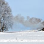 Die Reste des Fasnachtsfeuers: Oflingser Funken am Mittag des 22.2.10