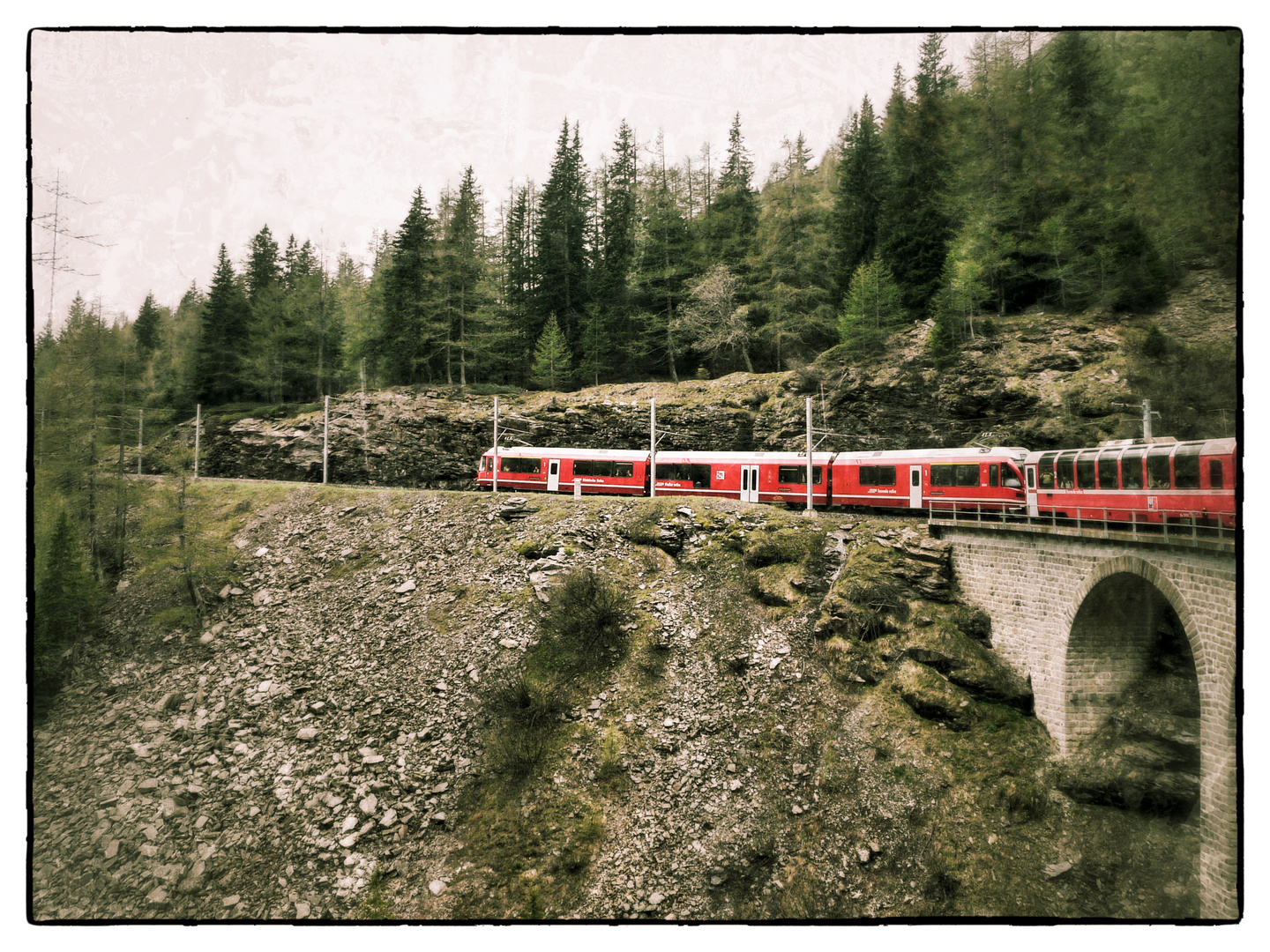 Die Rhätische Bahn "On the track again"