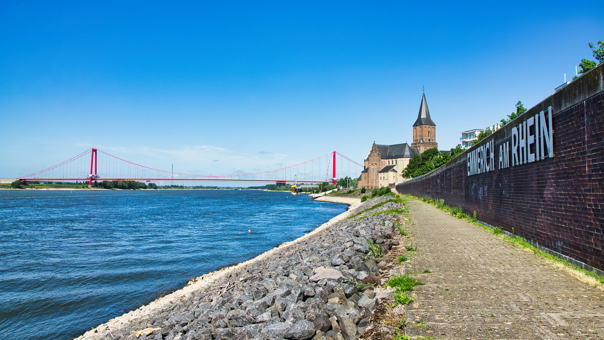 Die Rheinbrücke in Emmerich