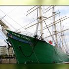 Die "RICKMER RICKMERS" in Hamburg