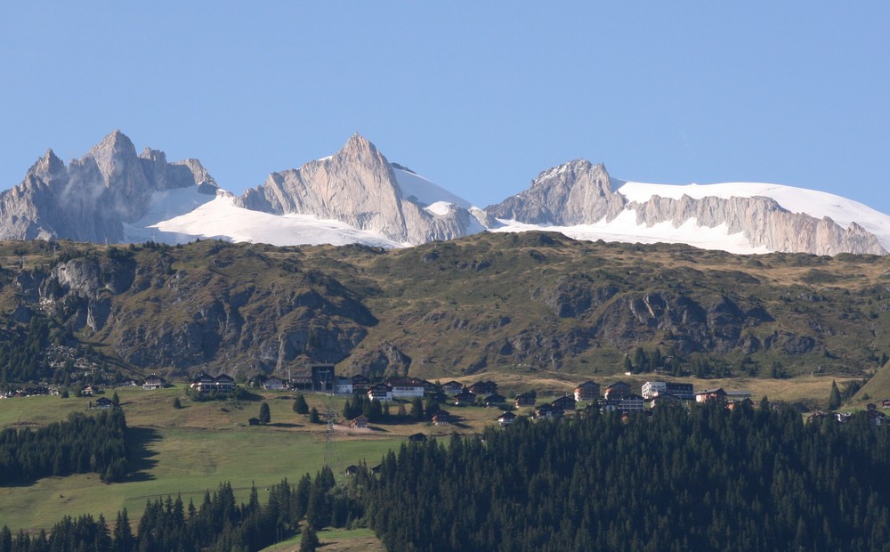 Die Riederalp mit Viertausendern im Hintergrund