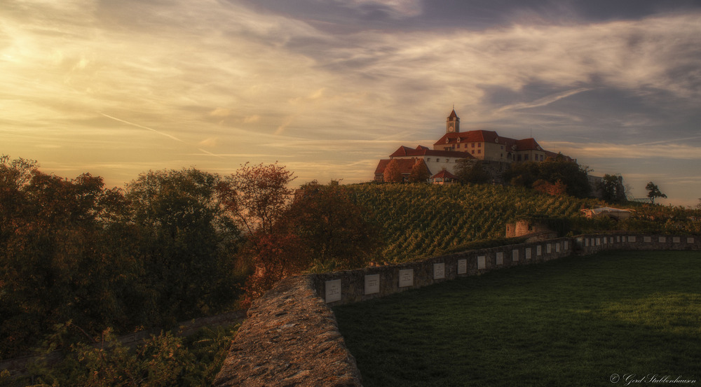 Die Riegersburg im herbstlich abendlichem Licht