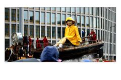 Die Riesen sind da! - Straßentheater - Compagnie Royal de Luxe in Berlin (1)