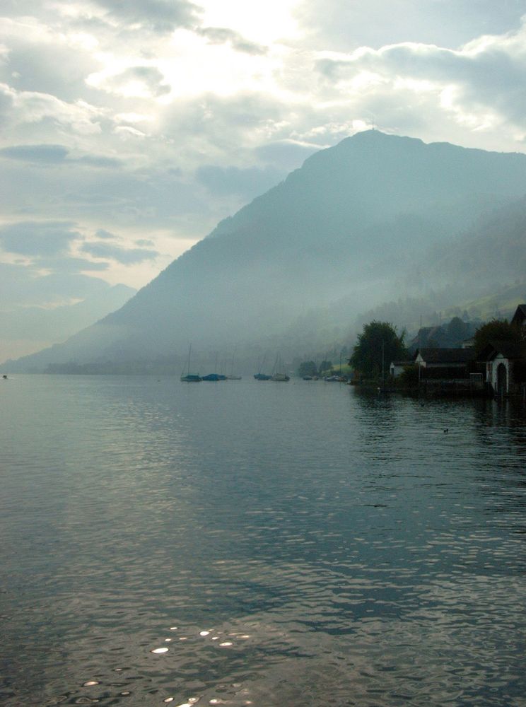 Die Rigi: Morgenstimmung am Zugersee …