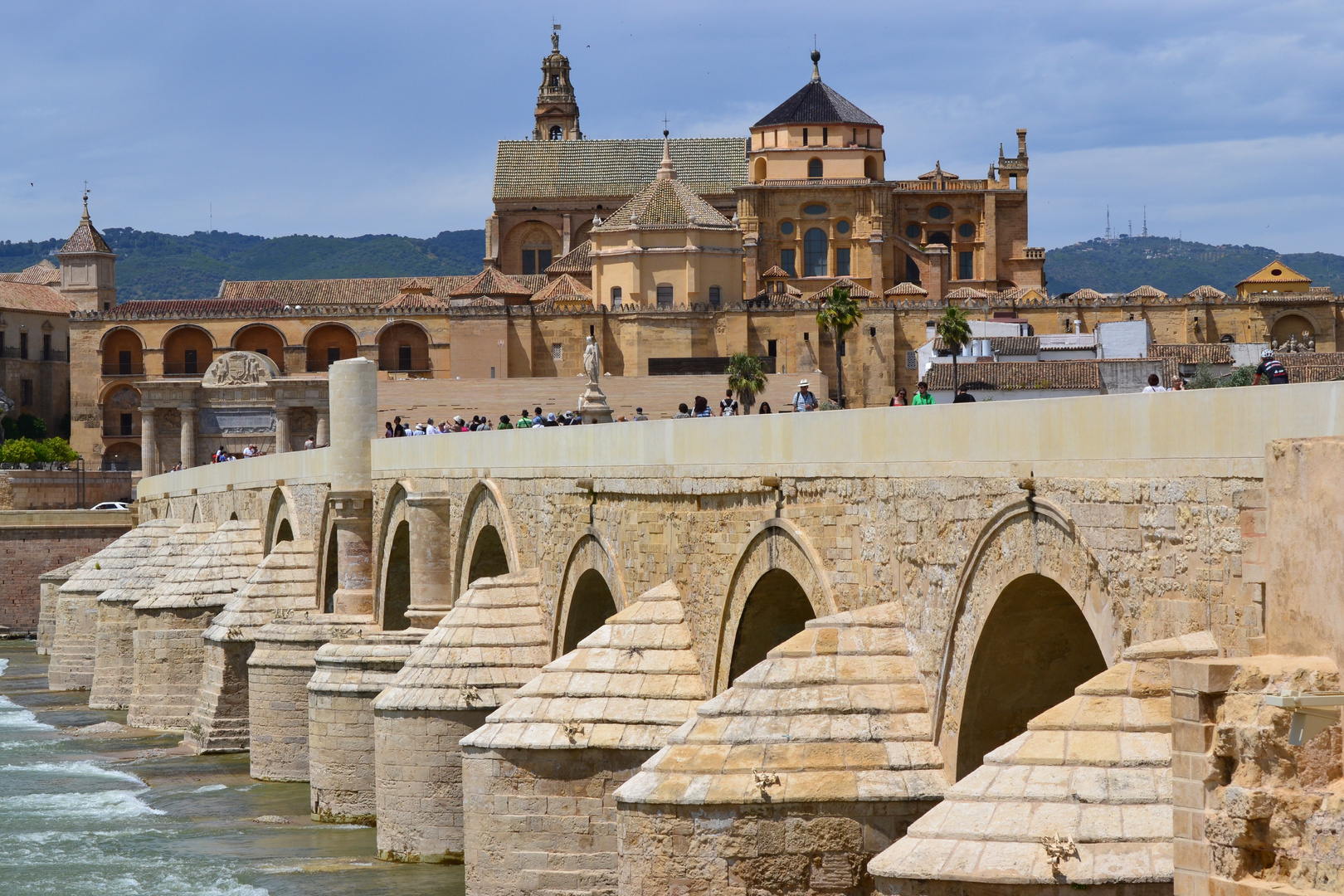 Die Roemerbruecke in Cordoba