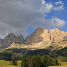 Die Rosengartengruppe im Abendlicht, meist schlicht Rosengarten genannt, ist ein Bergmassiv...