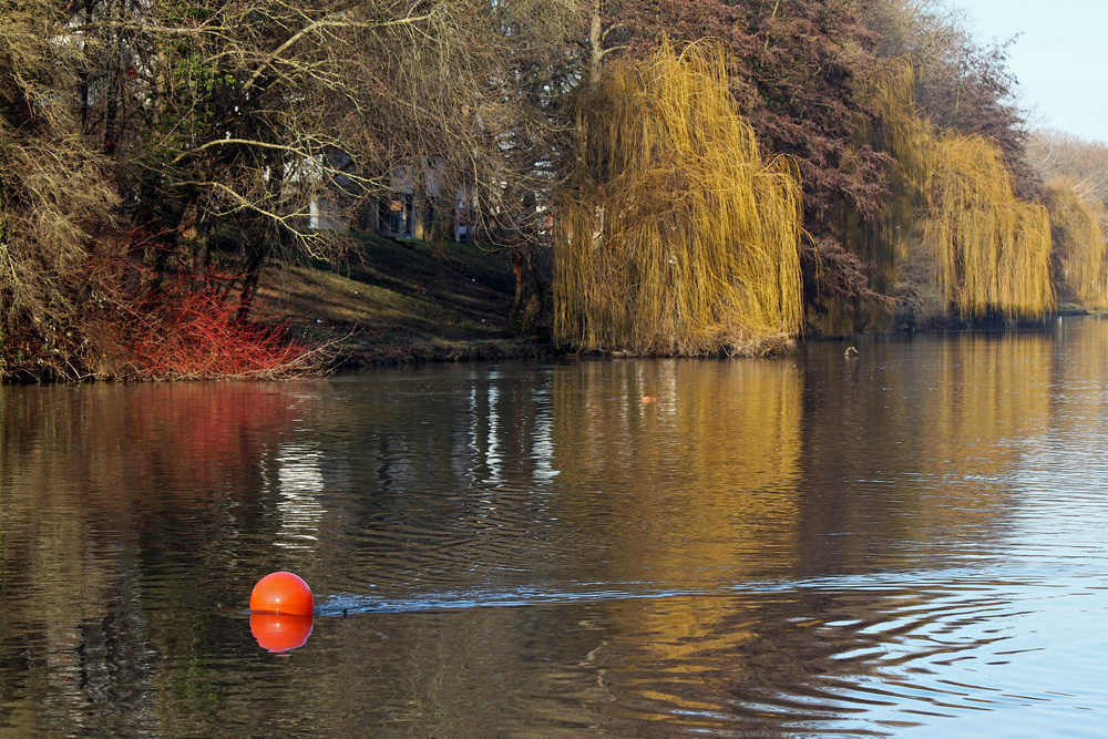 Die rote Boje