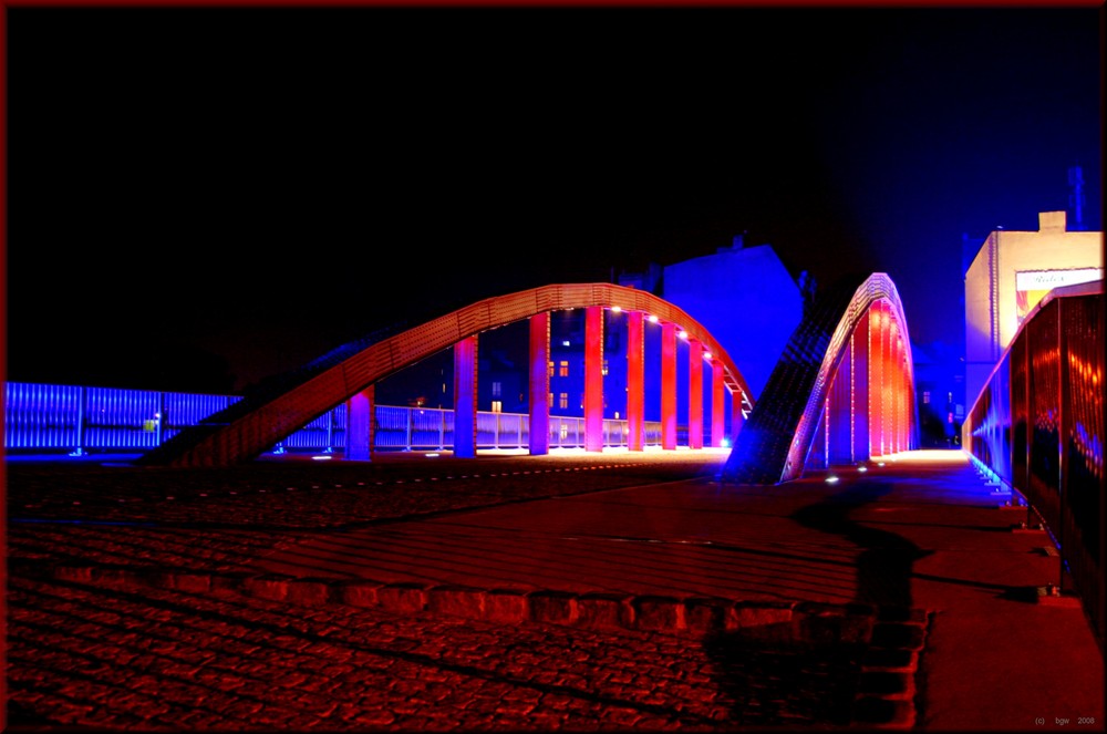 * die "rote Brücke" *  (Bischof-Jordan-Brücke, Poznan)