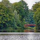 ... die rote Brücke ...