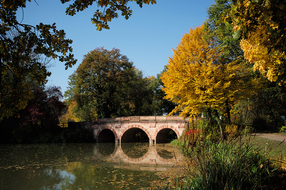 Die Rote Brücke org.