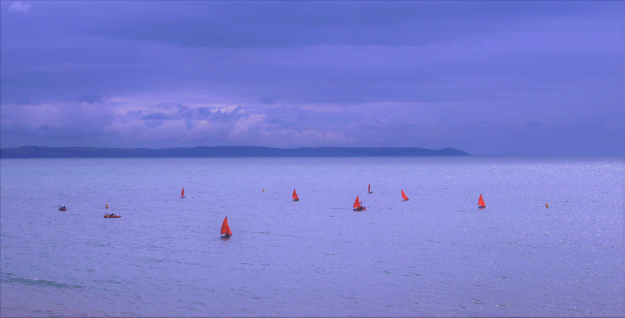 Die rote Flotte vor Looe