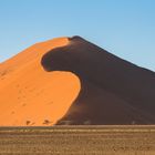 Die rote Namib bei Sturm